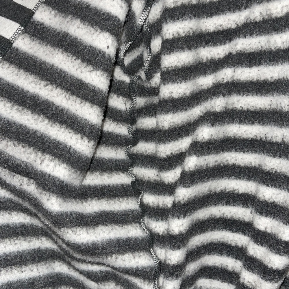 H&M womens hoodie - Picture 2 of 3